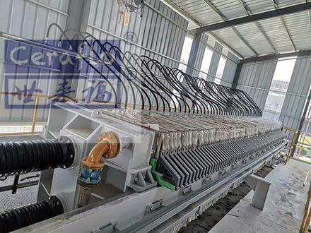 新型加熱真空壓濾污泥干化機(jī)